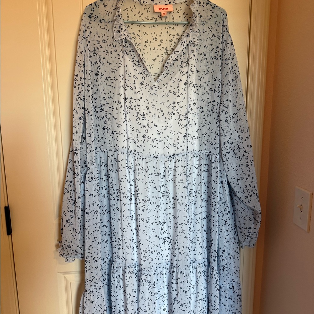 EVRI Blue and White Patterned dress